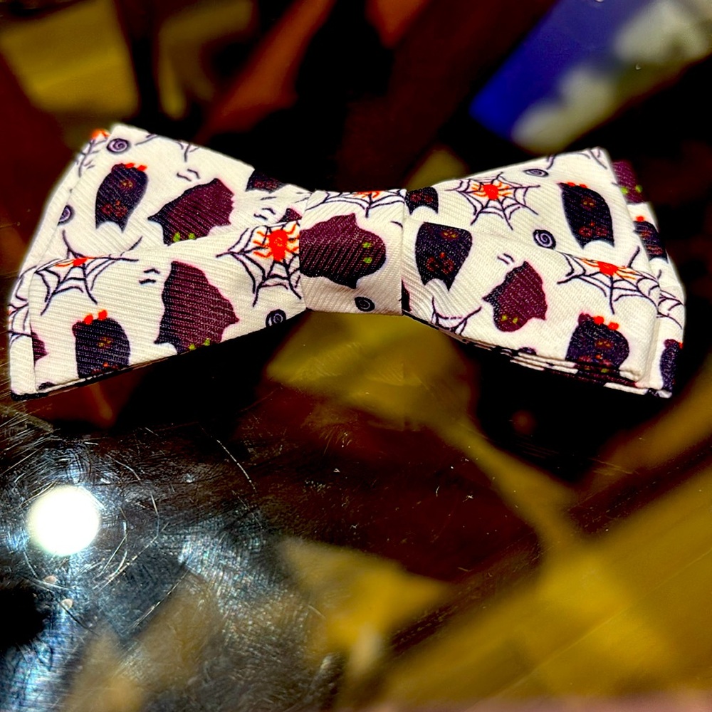 Dog or cat bow tie - Picture 1 of 3